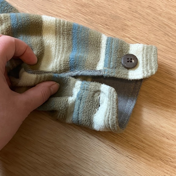 VISSLA Green and Gray Striped Hoodie - Picture 10 of 14